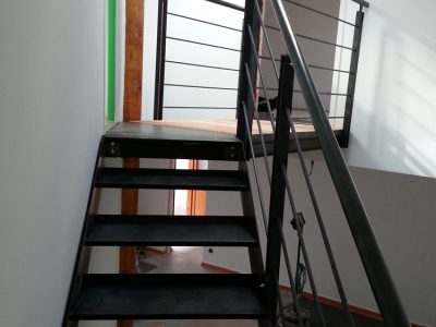 escalier et rampe d'escalier en métal